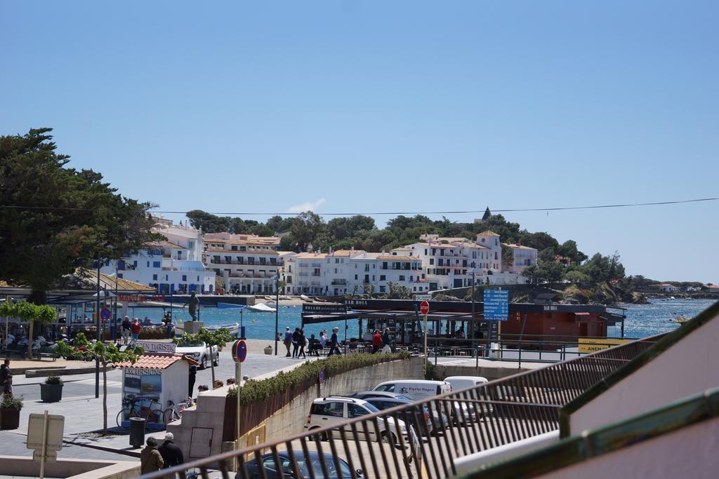 Hostal Marina Cadaques Hotell Rum bild