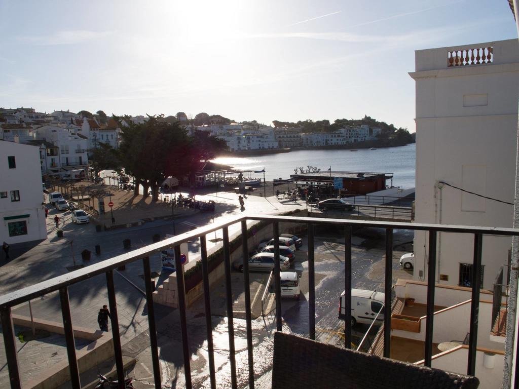 Hostal Marina Cadaques Hotell Rum bild