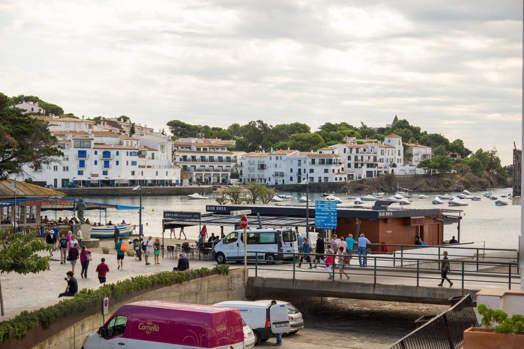 Hostal Marina Cadaques Hotell Exteriör bild